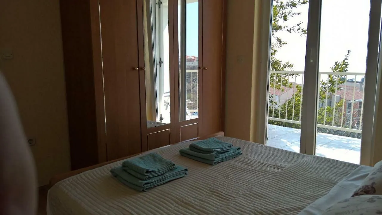 Holiday Home Krizanic Novi Vinodolski